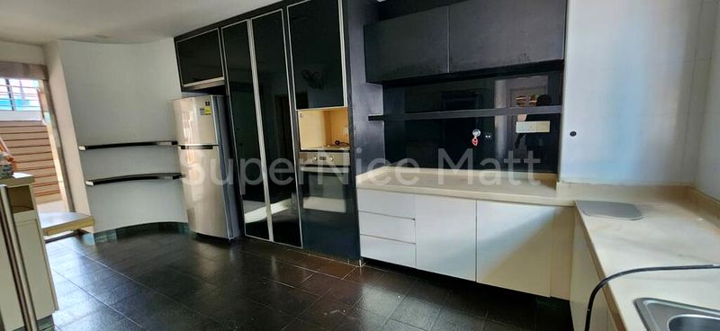 8 Bed Bungalow (Landed) for Sale in  Fidelio Residence - Image 1